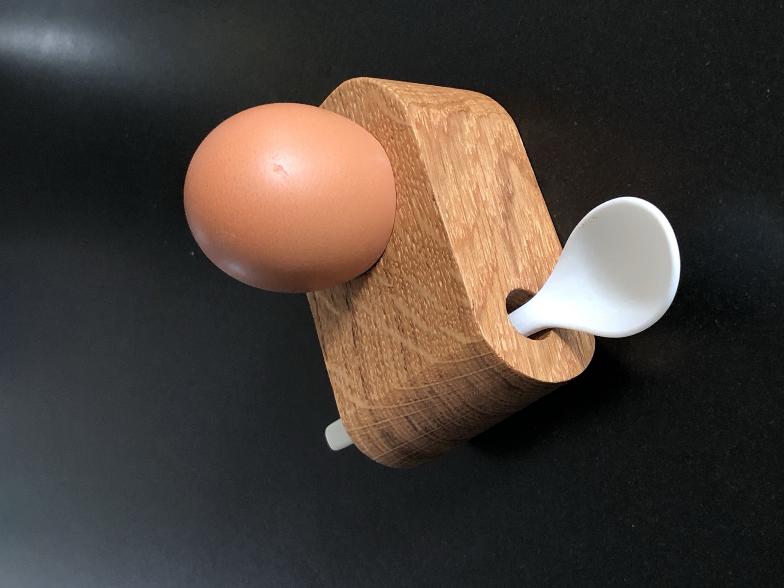 Eierbecher aus Eichenholz – Bild 1 von 8