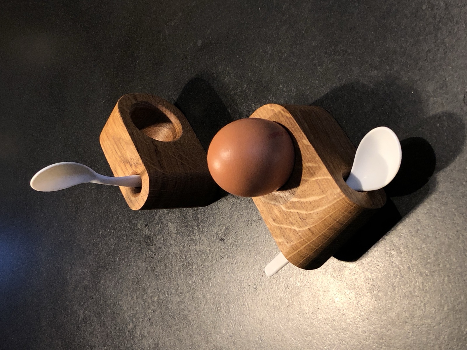 Eierbecher aus Eichenholz – Bild 2 von 8