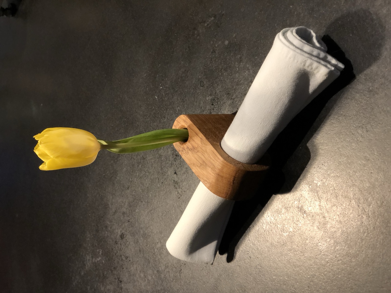 Eierbecher aus Eichenholz – Bild 6 von 8