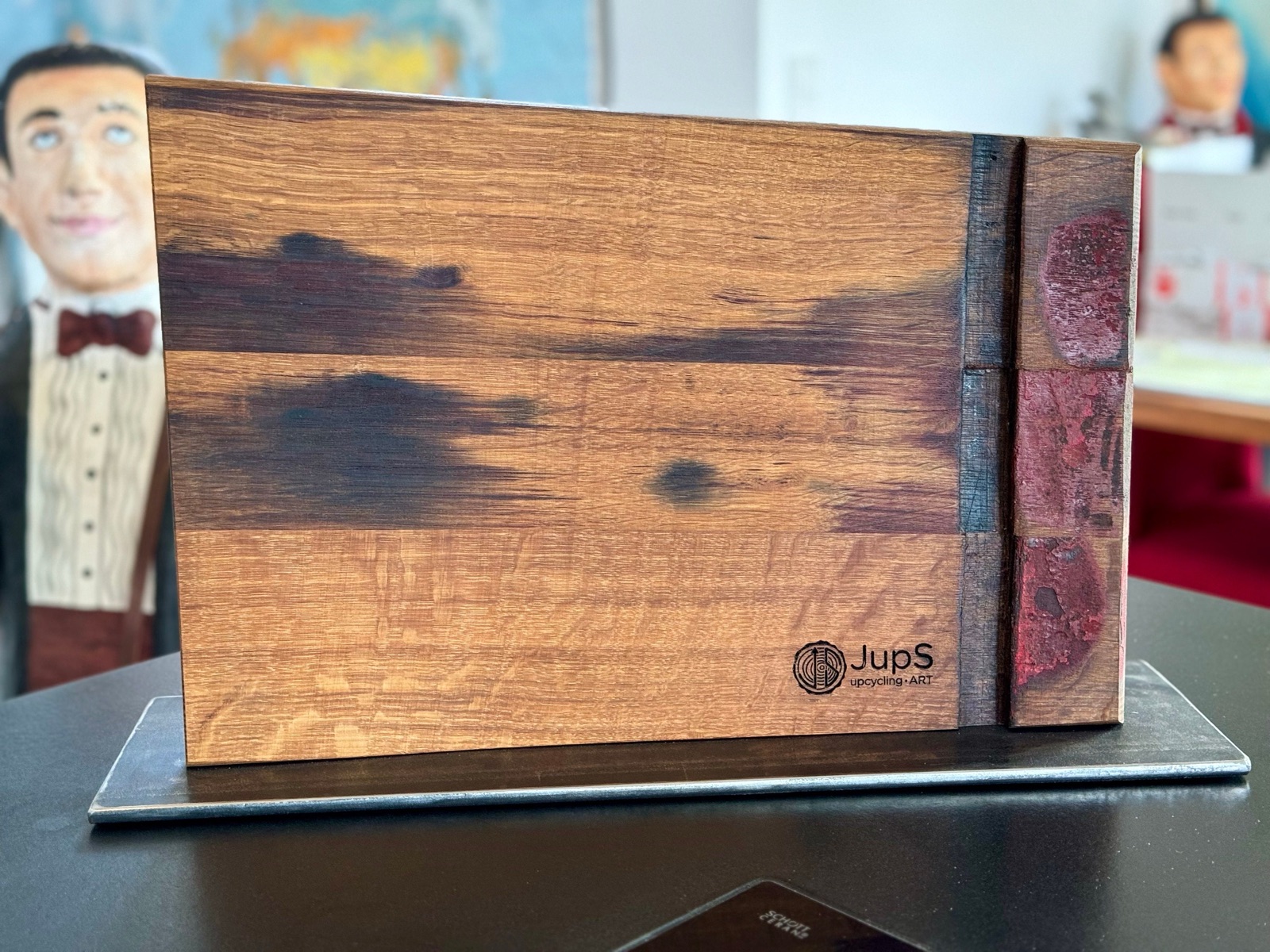Magnetischer XXL-Messerblock aus alter Fassdaube – Bild 2 von 8